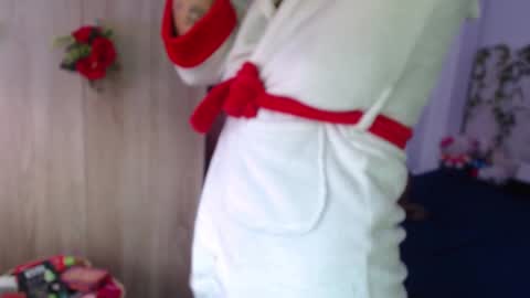 Maddie online show from October 17, 3:14 pm