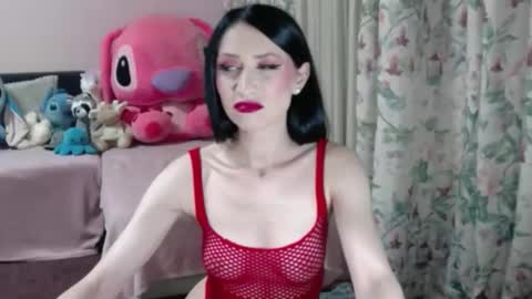 Snapshot of maddison_summer chatting on May 24, 9:53 pm Maddison Summer online show from May 24, 9:53 pm
