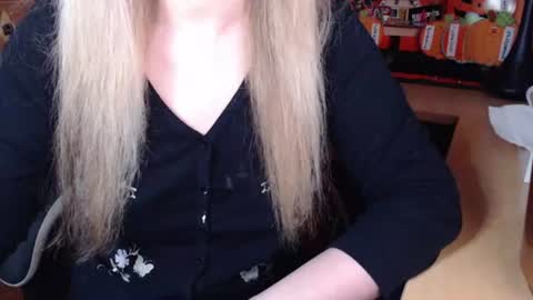 MaddisonRae online show from July 26, 6:37 pm