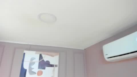 Maddy  online show from March 7, 11:40 am