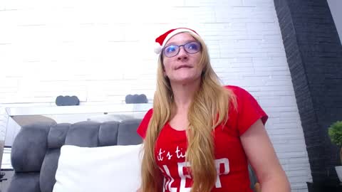 Snapshot of maddy_cartter chatting on December 26, 3:06 am maddy cartter online show from December 26, 3:06 am
