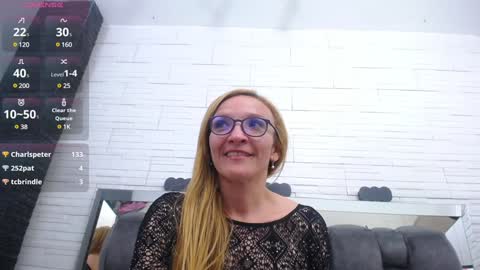 Snapshot of maddy_cartter chatting on January 29, 7:15 am maddy cartter online show from January 29, 7:15 am