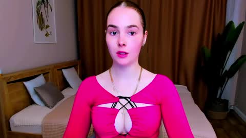 Snapshot of maddy_gate chatting on April 10, 6:12 pm maddy_gate online show from April 10, 6:12 pm