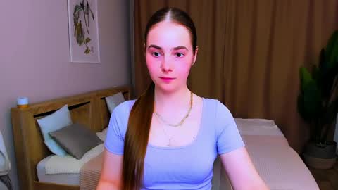 Snapshot of maddy_gate chatting on April 18, 7:07 pm maddy_gate online show from April 18, 7:07 pm