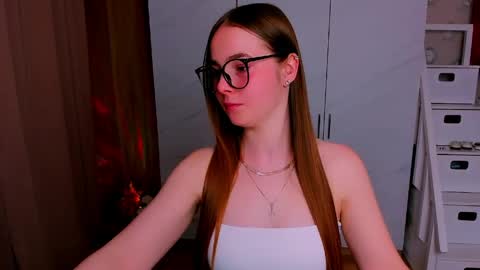 Snapshot of maddy_gate chatting on April 28, 5:18 pm maddy_gate online show from April 28, 5:18 pm