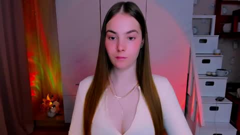 Snapshot of maddy_gate chatting on April 29, 2:21 pm maddy_gate online show from April 29, 2:21 pm