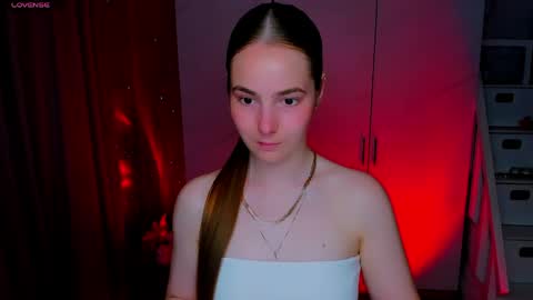 Snapshot of maddy_gate chatting on June 8, 3:56 pm maddy_gate online show from June 8, 3:56 pm