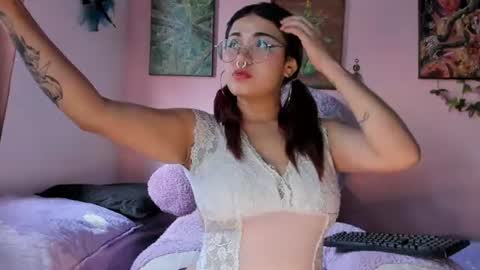 Snapshot of maddy_jhonsson chatting on July 15, 7:08 pm Maddy online show from July 15, 7:08 pm