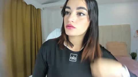 Snapshot of maddy_rouse_01 chatting on October 20, 3:18 am Maddy online show from October 20, 3:18 am