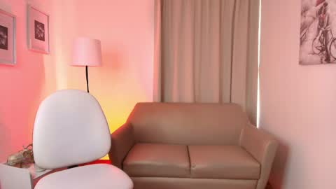 Maddy online show from April 29, 5:30 pm