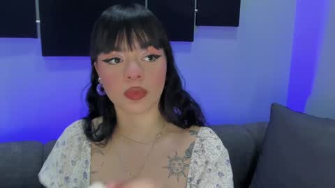 Maddy  online show from December 9, 1:51 am