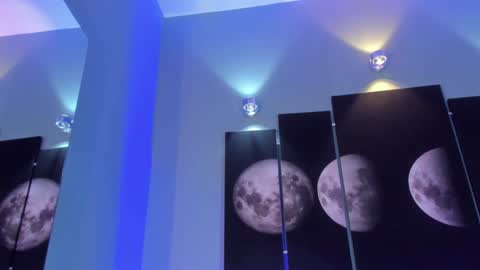 Maddy  online show from December 10, 12:50 am