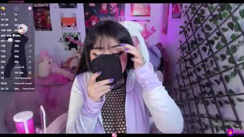 Snapshot of maddyfoox chatting on February 13, 3:19 pm Maddy Foox online show from February 13, 3:19 pm