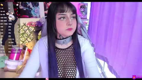 Snapshot of maddyfoox chatting on March 23, 10:36 pm Maddy Foox online show from March 23, 10:36 pm
