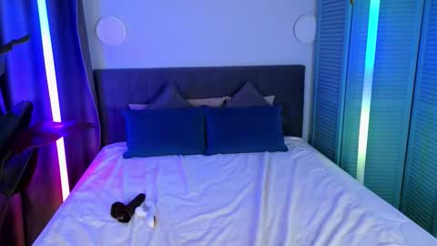 maddygarcia online show from March 19, 10:36 pm