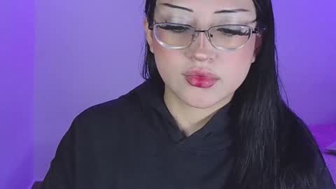   Please followme and rate me your thumbs up online show from December 5, 7:43 pm