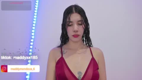Snapshot of maddymendozaxx chatting on March 27, 6:29 pm Maddy online show from March 27, 6:29 pm