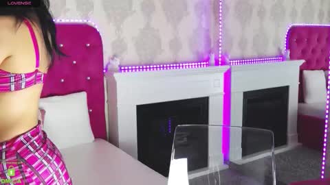 Snapshot of maddyspears chatting on October 24, 12:23 pm Maddy online show from October 24, 12:23 pm