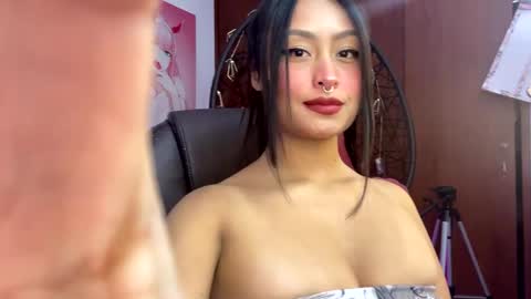 Maddy online show from December 12, 1:32 am