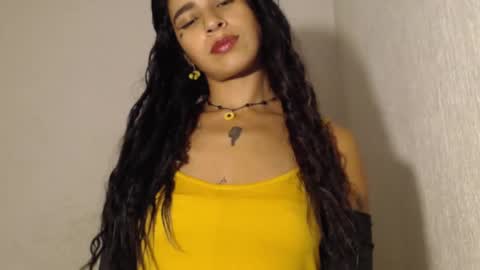 Snapshot of made_lover1999 chatting on December 4, 4:54 am Made online show from December 4, 4:54 am