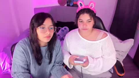 Snapshot of madelaine_taylor chatting on May 1, 12:15 am madelaine_taylor online show from May 1, 12:15 am