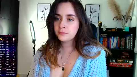 madelamee online show from July 15, 12:38 am