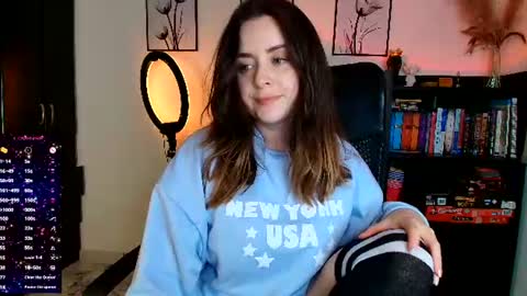 madelamee online show from July 27, 11:45 pm