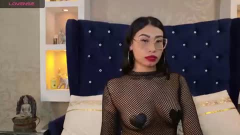 Madelene hills online show from July 31, 9:30 am