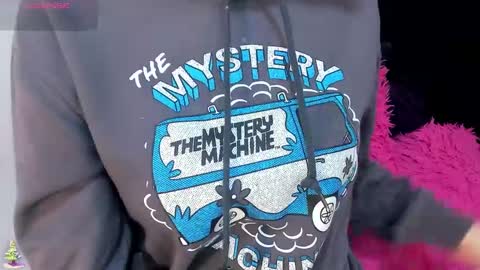 Madelin Clerk online show from December 27, 2:01 pm