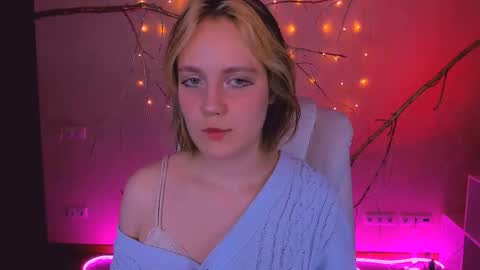 Madeline online show from February 24, 7:56 pm