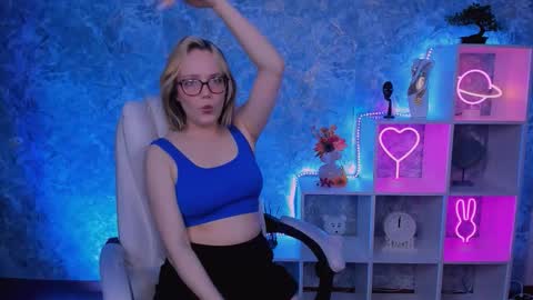 Madeline online show from March 14, 5:24 am