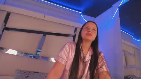 madeline_js online show from October 2, 3:57 am