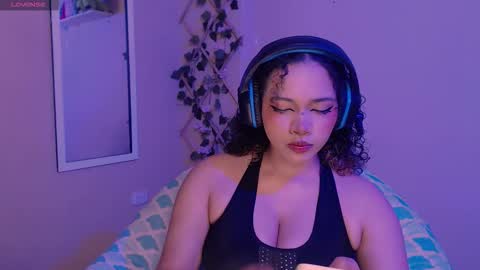 Madeline  online show from November 3, 4:14 am