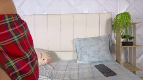 Snapshot of madelyn_exclusive chatting on June 7, 8:45 pm Madelyn online show from June 7, 8:45 pm