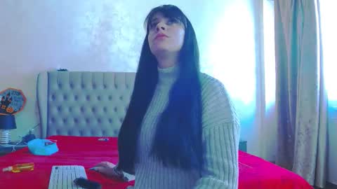 madelynvelure online show from March 13, 8:32 am