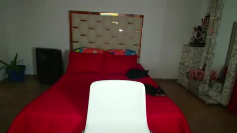 madelyn roses online show from September 27, 2:05 am