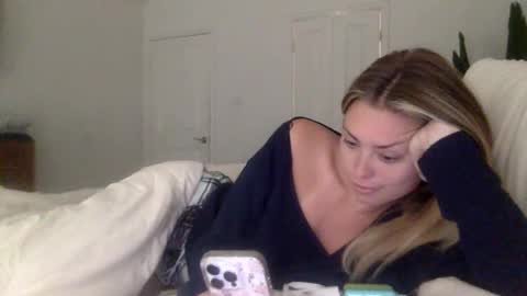 mari rose online show from October 10, 2:38 pm