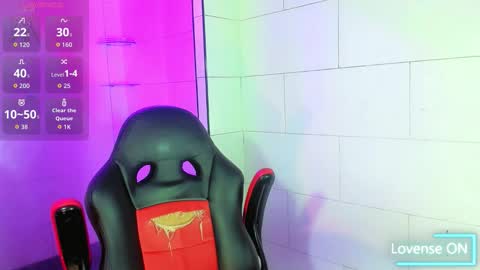 madiso_santiel online show from January 9, 7:15 pm