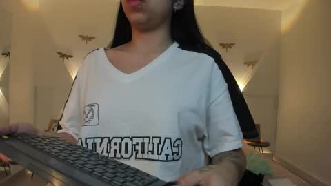 MADISON  online show from November 17, 11:38 am