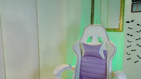 madison_jacksonn online show from August 4, 6:54 pm