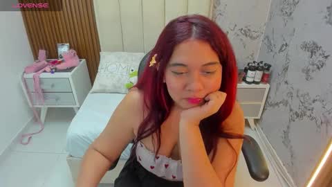 Snapshot of madison_rowan chatting on February 24, 2:31 am MADI online show from February 24, 2:31 am