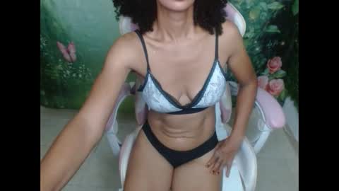 madison_tits online show from May 1, 7:40 pm