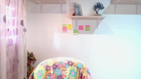 Madison Cambel online show from December 11, 5:26 pm