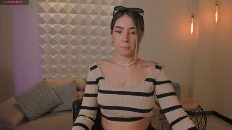 Snapshot of madisoncollinsx chatting on October 11, 7:45 pm Maddi Collins online show from October 11, 7:45 pm