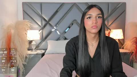 Maddi online show from June 4, 5:30 pm