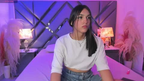Maddi online show from June 6, 6:12 pm