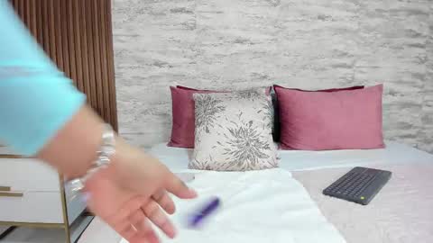 madisonhunterr_ online show from February 22, 11:13 pm