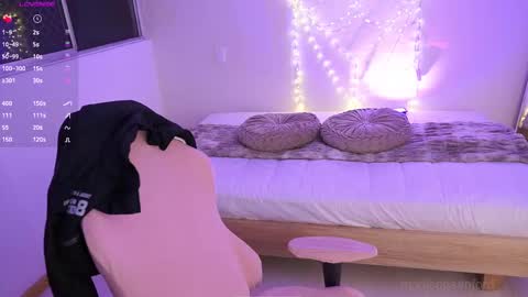 thumbs up  thx you so much MODEL INDEPENDENT online show from March 23, 9:02 am