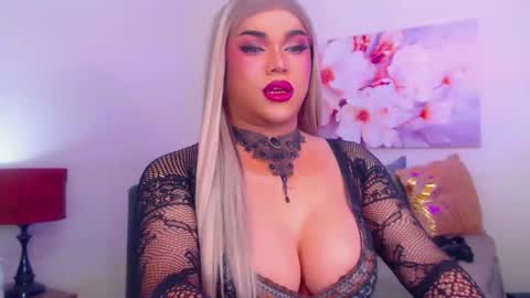 MADISONWILL online show from October 26, 12:33 pm