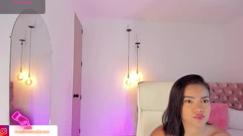 Madisson Davon online show from October 1, 12:00 pm